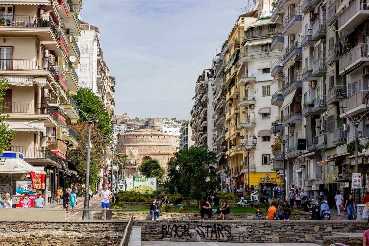 Busy Thessaloniki street running towards the Rotunda, Greece